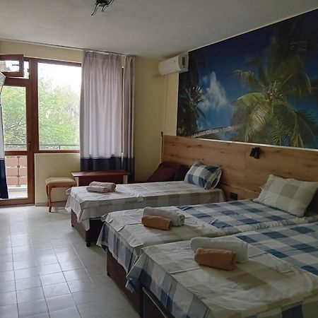 Guesthouse Oasis Kiten  Εξωτερικό φωτογραφία