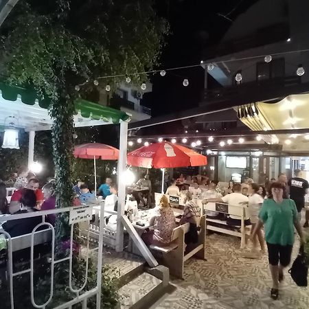 Guesthouse Oasis Kiten  Εξωτερικό φωτογραφία