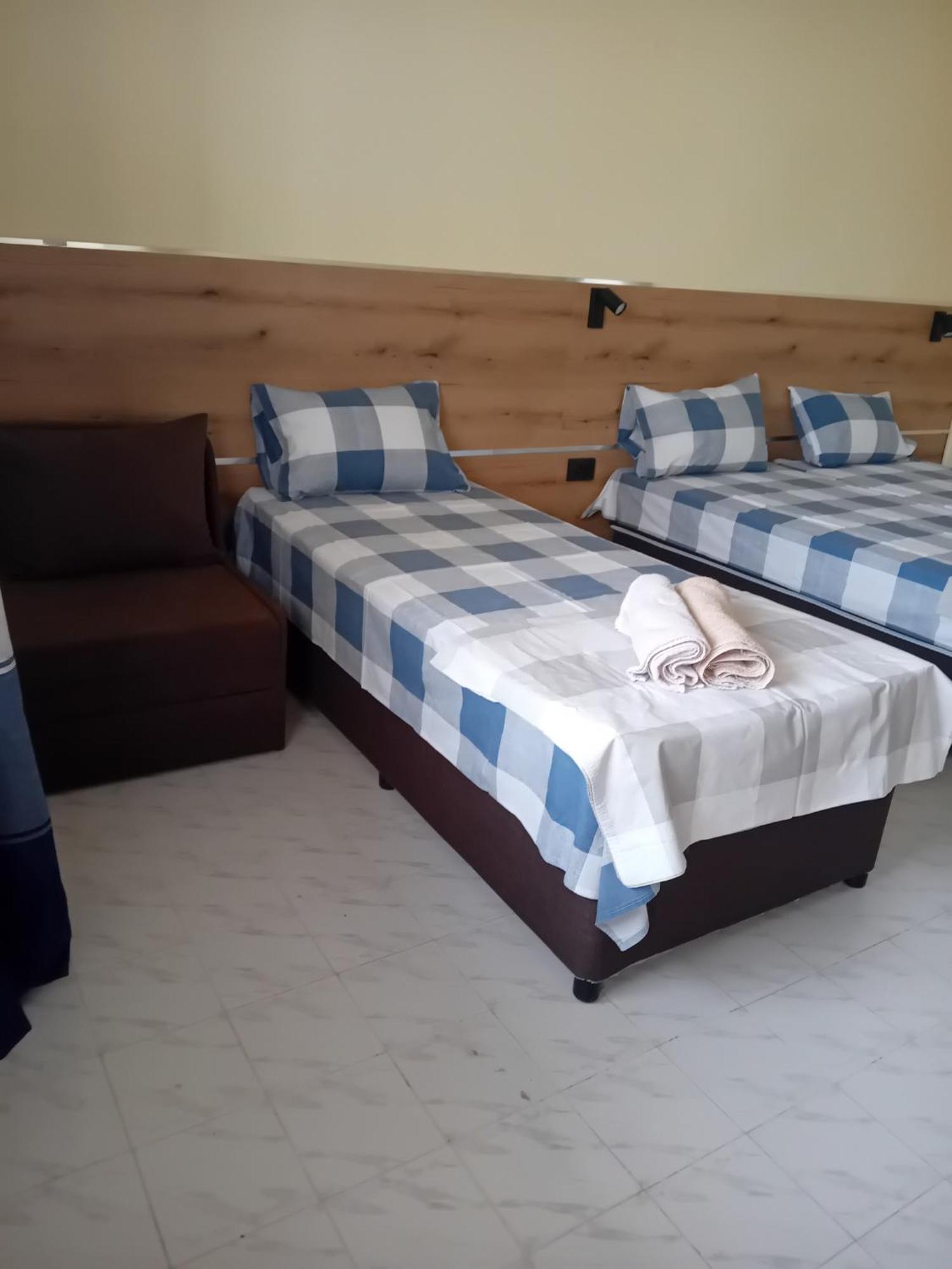 Guesthouse Oasis Kiten  Εξωτερικό φωτογραφία