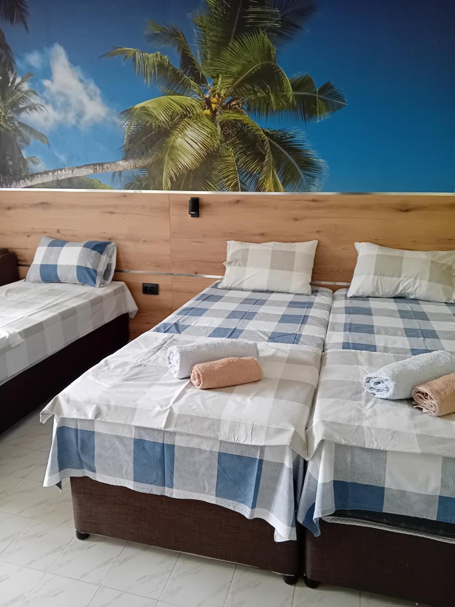 Guesthouse Oasis Kiten  Εξωτερικό φωτογραφία