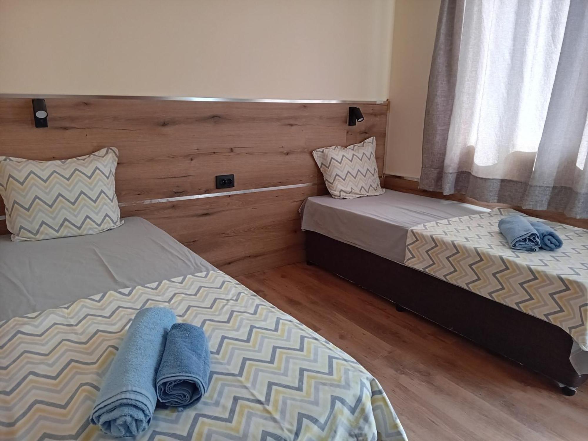 Guesthouse Oasis Kiten  Εξωτερικό φωτογραφία