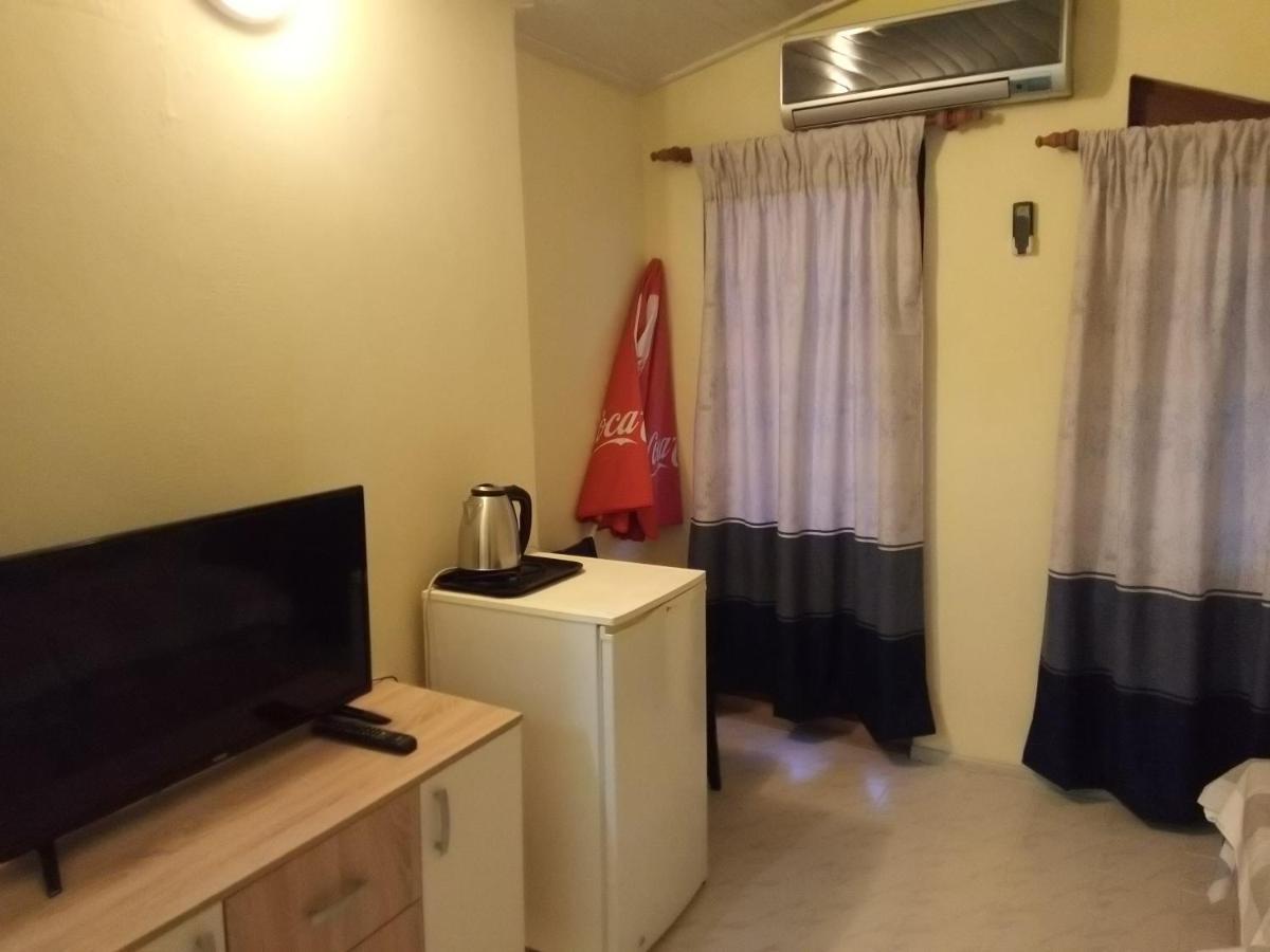 Guesthouse Oasis Kiten  Εξωτερικό φωτογραφία