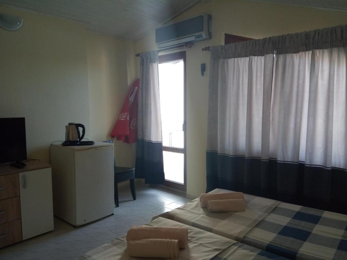 Guesthouse Oasis Kiten  Εξωτερικό φωτογραφία